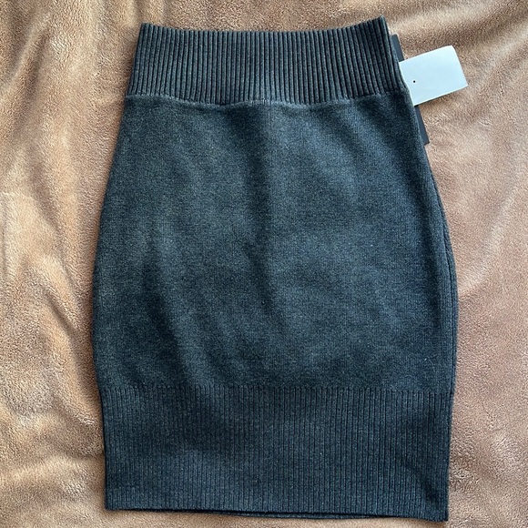 Mini knit skirt 😍 - Picture 2 of 2